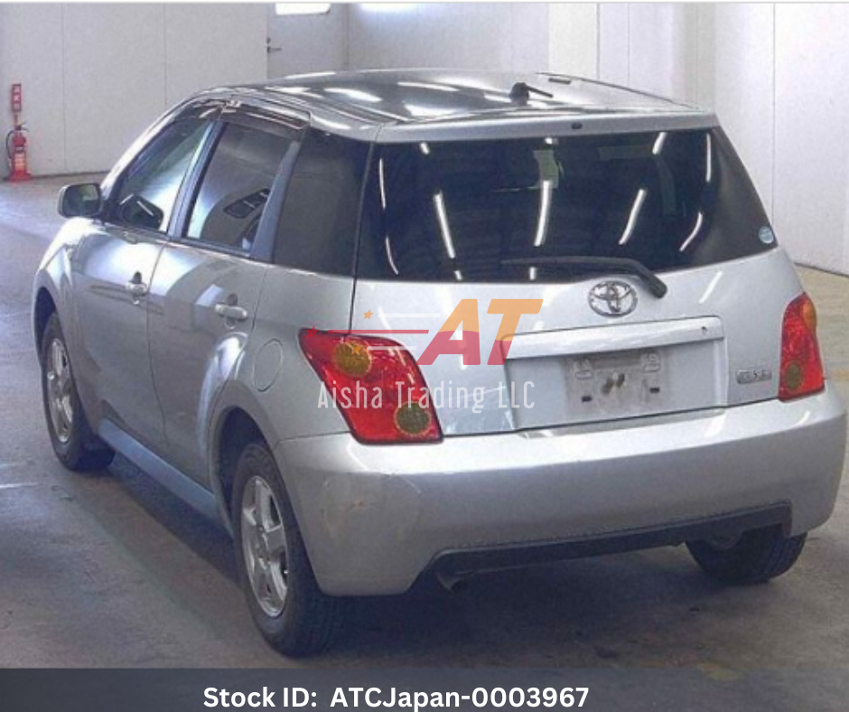 2004 Toyota IST